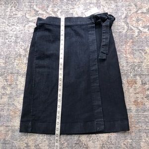 LOFT Denim Wrap Skirt Sz 4 (NWT)